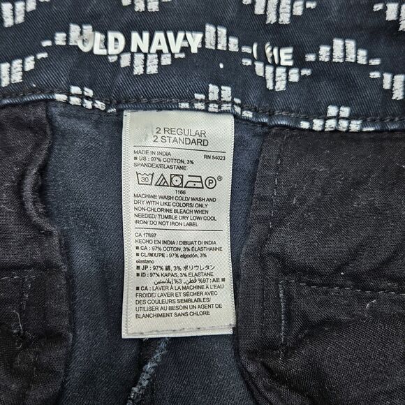 OLD NAVY Women Navy Blue Patterned Pixie Chino Shorts Size 2 - Picture 3 of 7